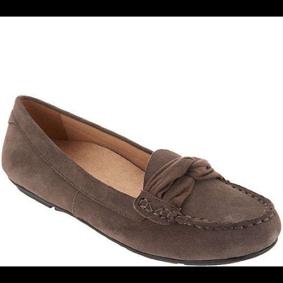 vionic suede moccasins norah